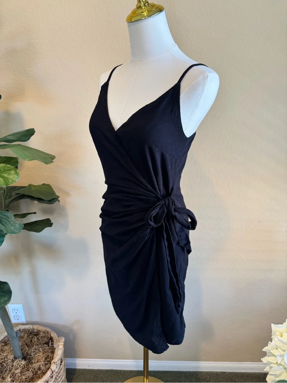 Free People Black Wrap Mini Dress Women’s 0 Cotton V-Neck Sleeveless